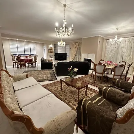 Plex House Holiday home *